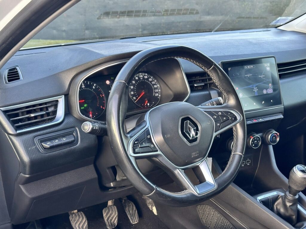 RENAULT CLIO V — fotografia 9