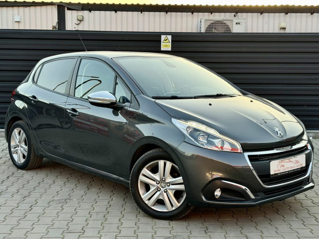 Peugeot 208 — fotografia 2