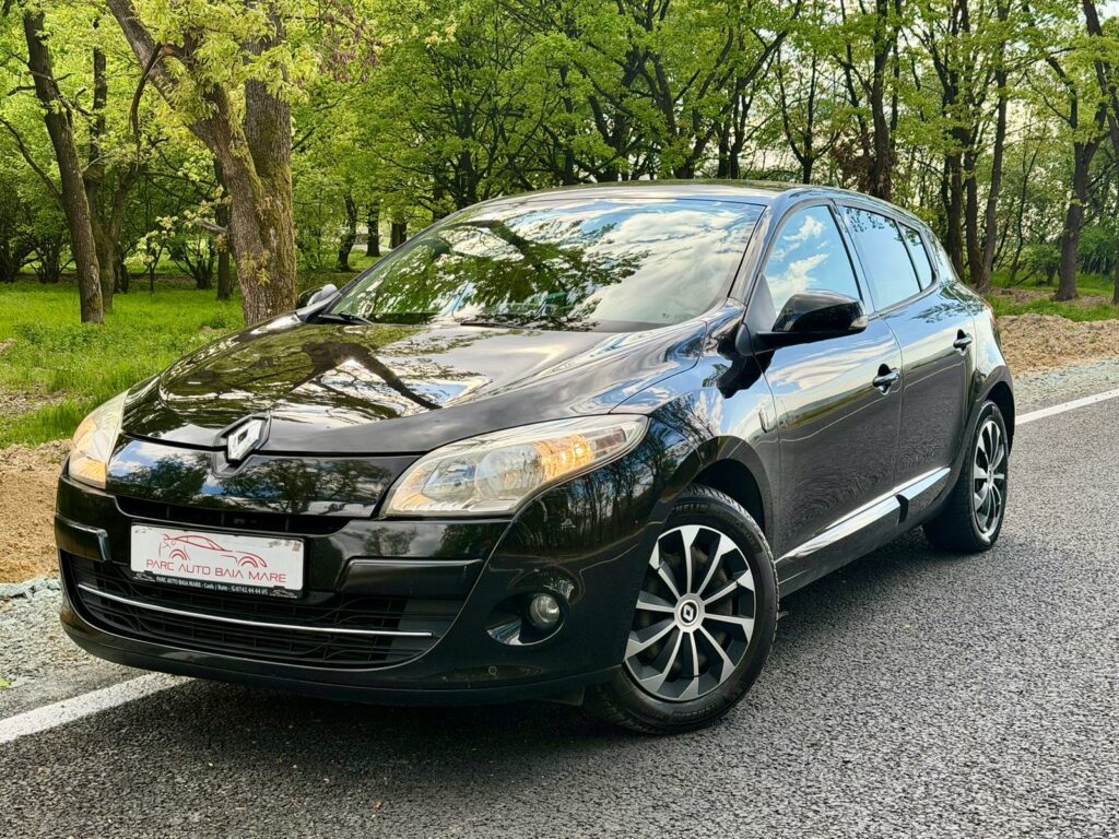 Renault Megane III — fotografia 12