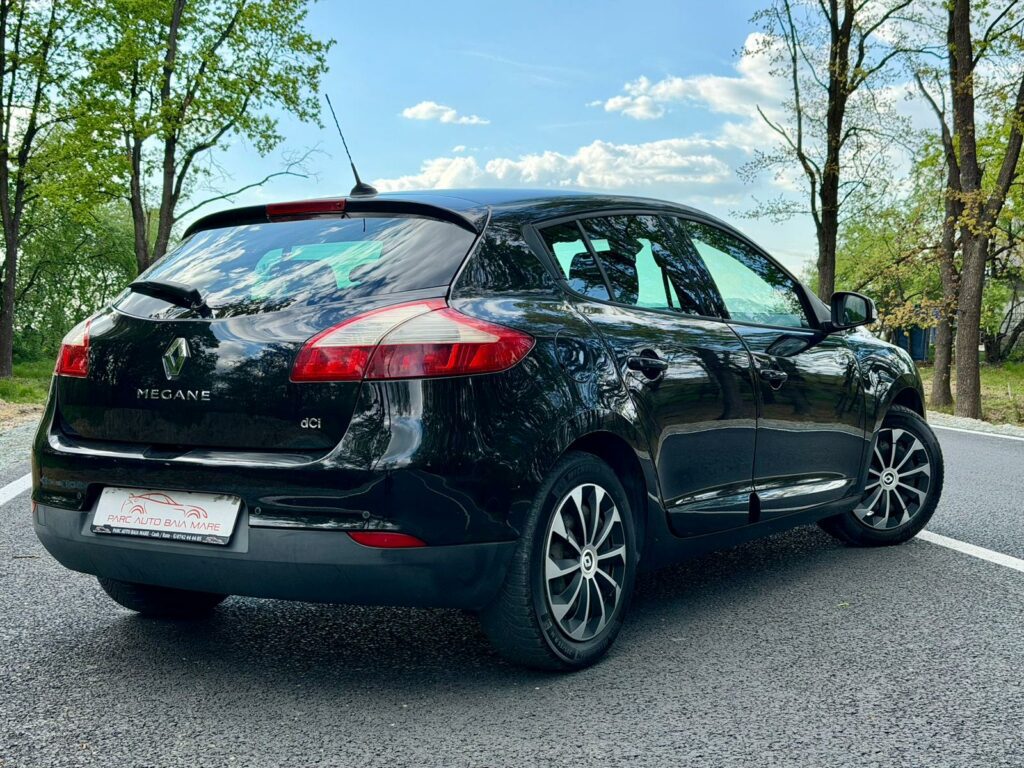 Renault Megane III — fotografia 10
