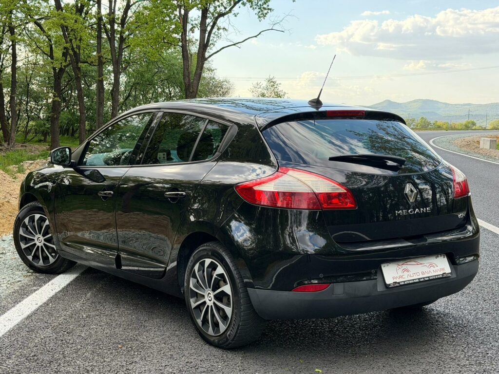 Renault Megane III — fotografia 9